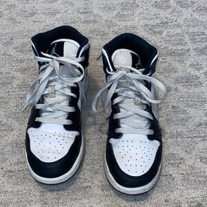 Jordan Kids Sneakers Black and White
